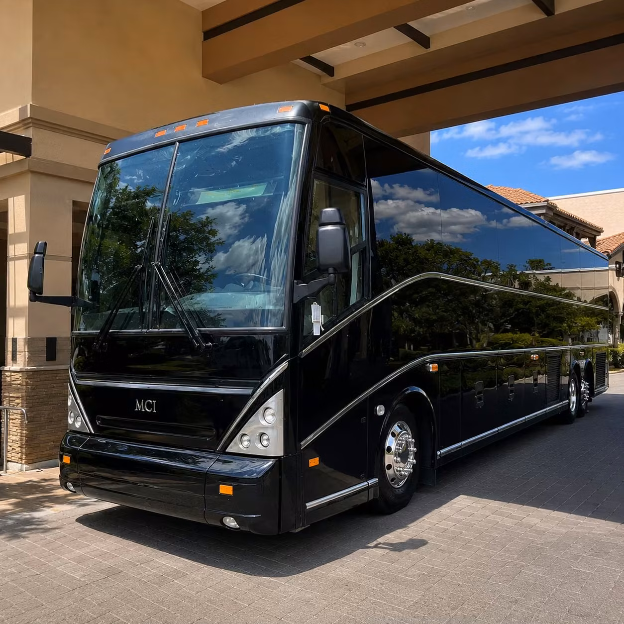 book group transportation to outdoor amphitheater concerts near ventura