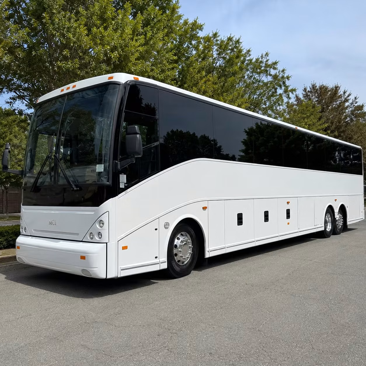 hotel to airport shuttle services for groups staying in ventura